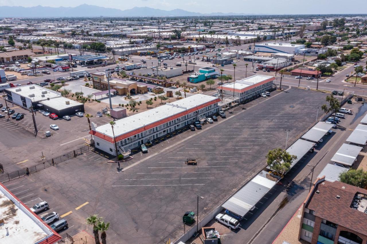 Super 8 By Wyndham Phoenix West Extérieur photo